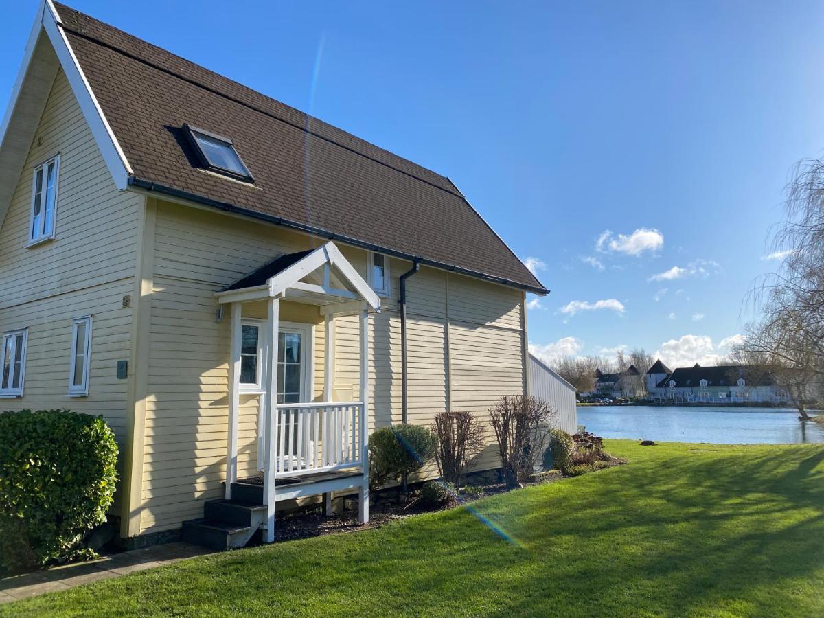 Emerald Lake House South Cerney Dış mekan fotoğraf