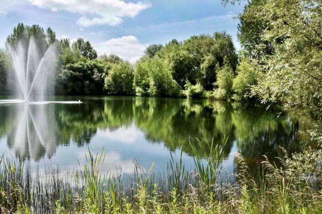 Emerald Lake House South Cerney Dış mekan fotoğraf