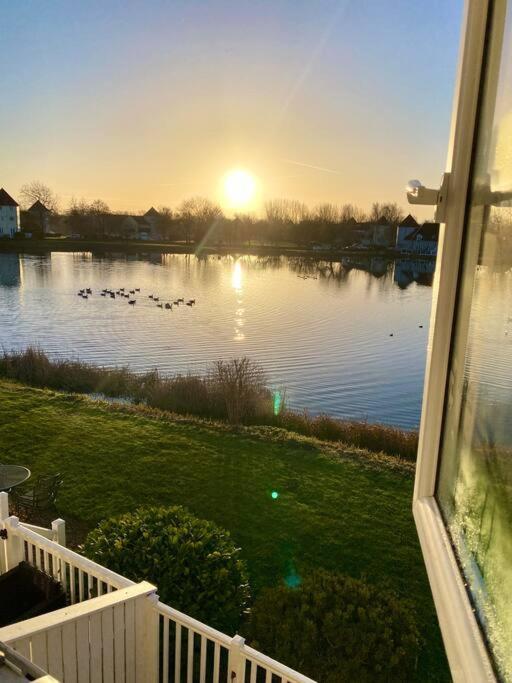 Emerald Lake House South Cerney Dış mekan fotoğraf