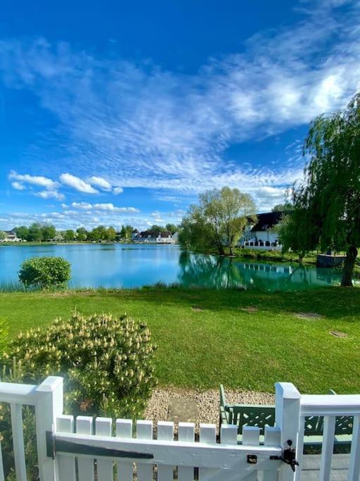 Emerald Lake House South Cerney Dış mekan fotoğraf