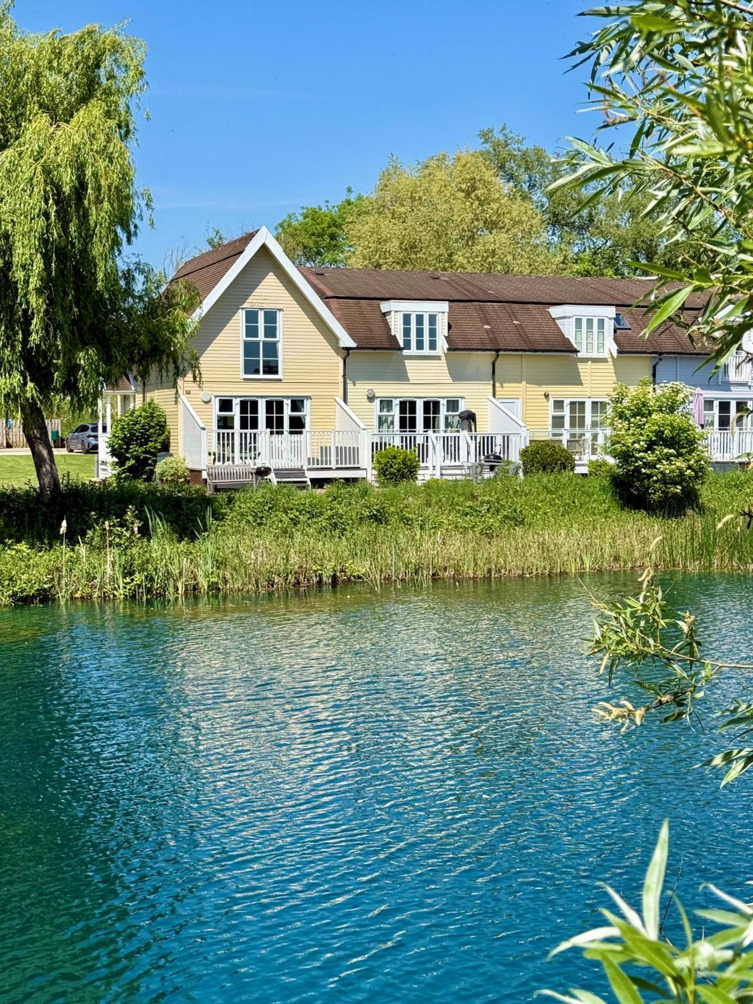 Emerald Lake House South Cerney Dış mekan fotoğraf